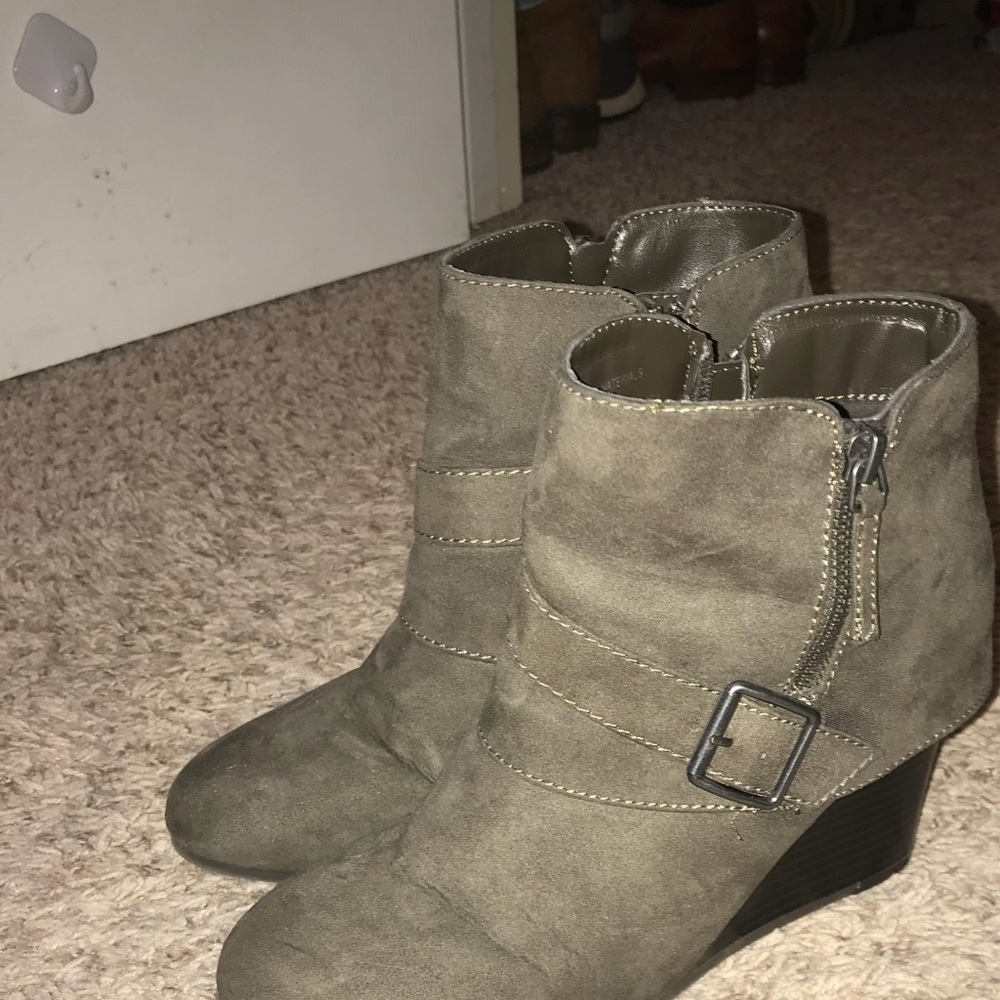 Ankle boots